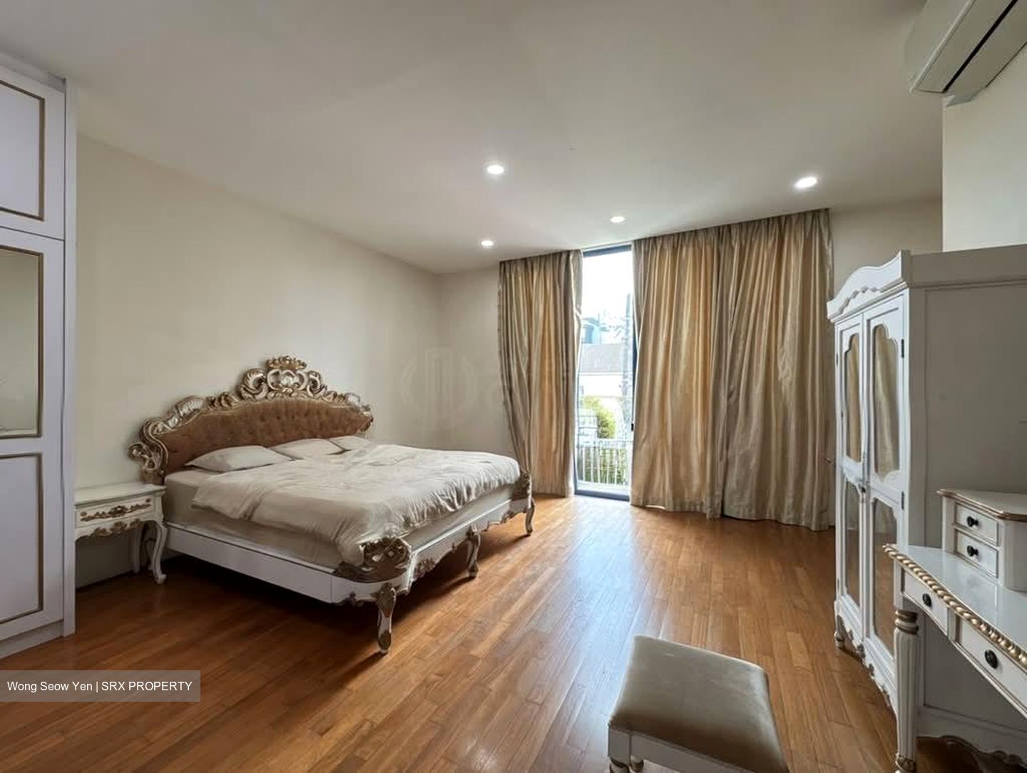 East Coast Hill (D16), Semi-Detached #549298711